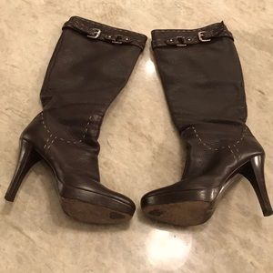 Host Pick! 🥳🤩🥳 💯 authentic Fendi heeled boots buckles pullon 39